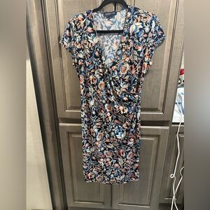 Floral short sleeved dress by Jones New York Signature collection, size …